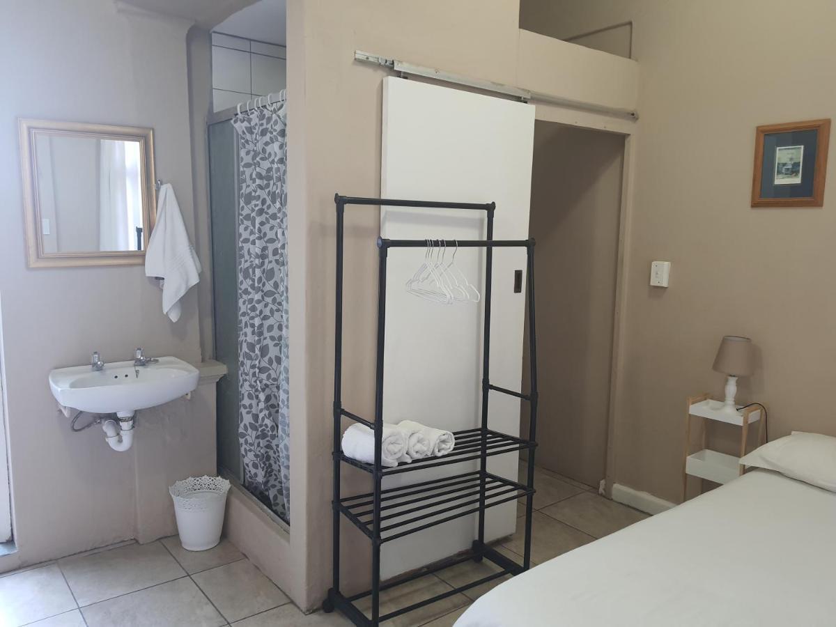 Oasis Shanti Backpackers Oudtshoorn Luaran gambar